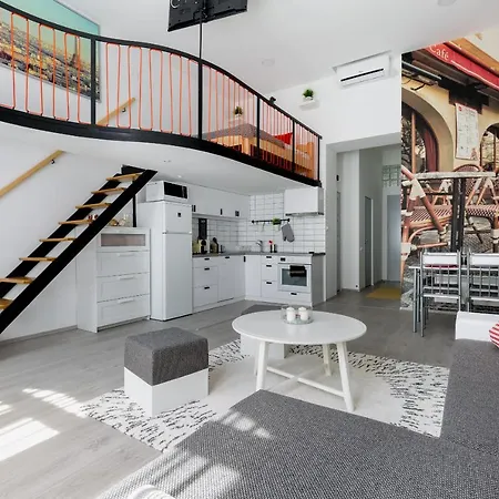 Apartment Cobblestone Quarters With A Wave Of Colour *